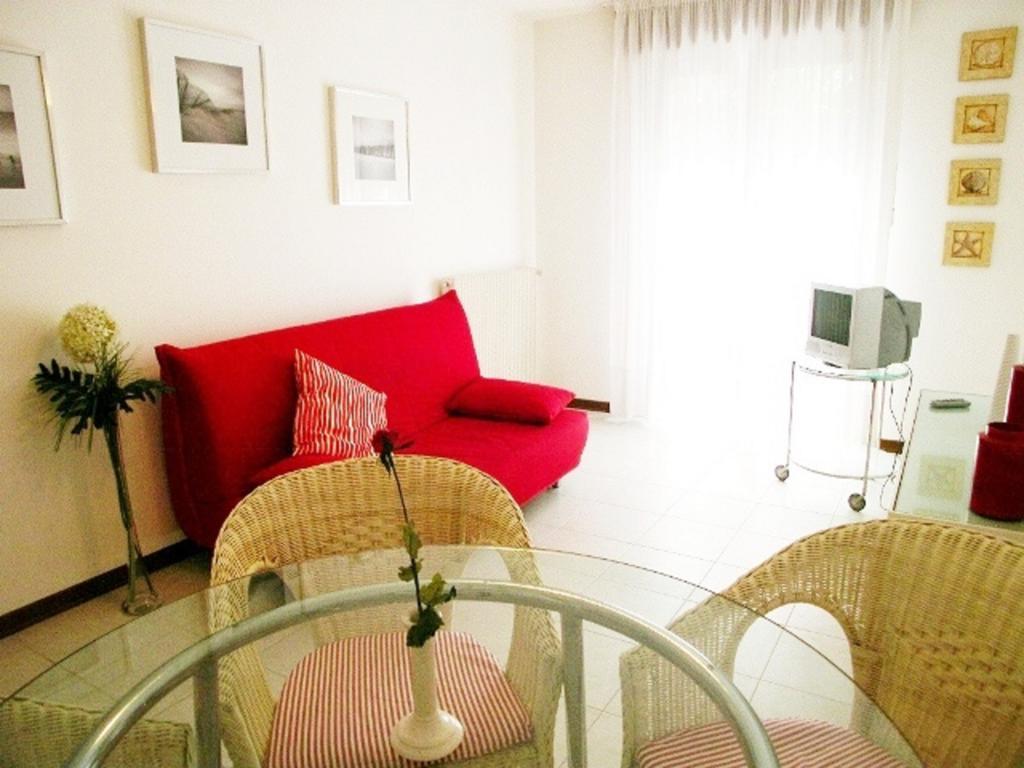 Lina'S Apartment Градо Экстерьер фото